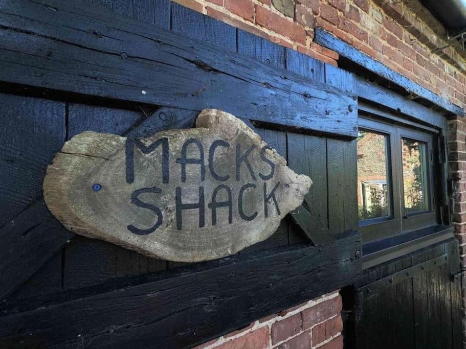 Macks Shack At Machrimore Wells-next-the-Sea Екстер'єр фото